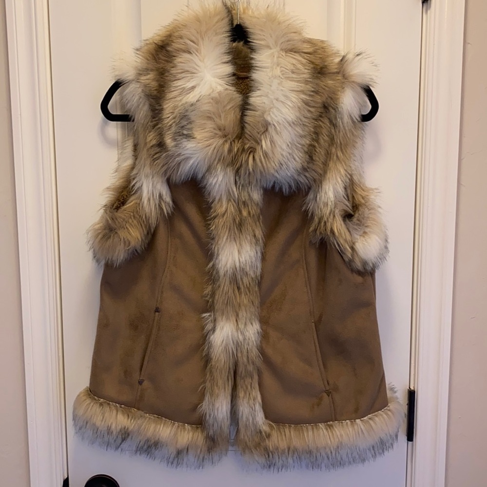Sculls Women’s Suede Faux Fur Vest
